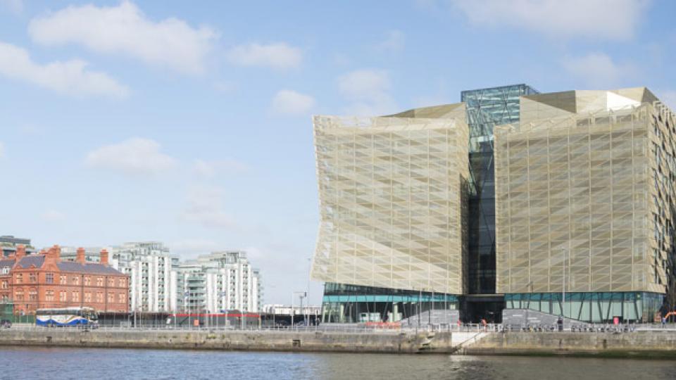 De Dockland-campus van de Ierse centrale bank in Dublin. Foto: Central Bank of Ireland