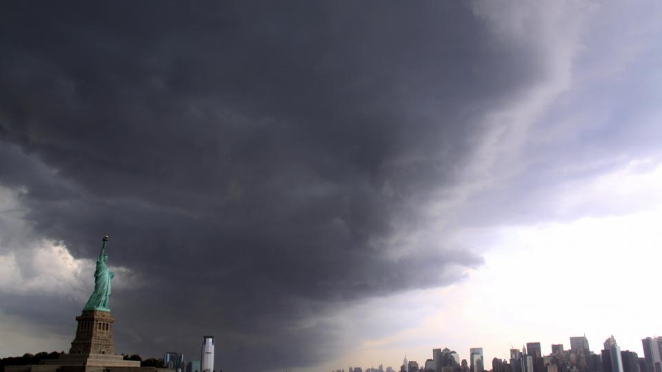 Storm in New York, foto via Flickr door Marco Fedele Storm in New York, foto via Flickr door Marco Fedele