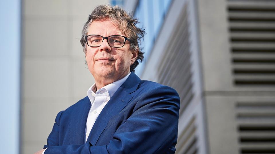 Dirk Schoenmaker Dirk Schoenmaker