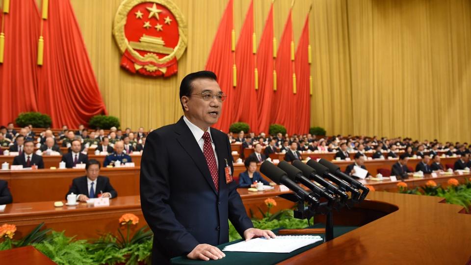 Premier Li Keqiang spreekt het Volkscongres toe