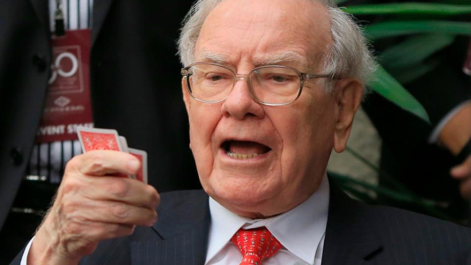 Warren Buffett tijdens een potje bridge