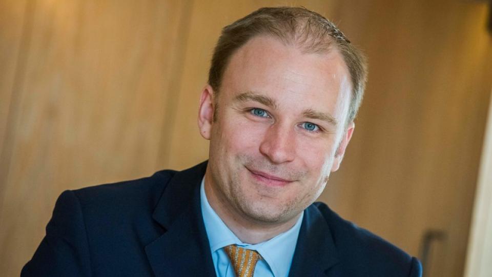 George Dent, BNY Mellon George Dent, BNY Mellon