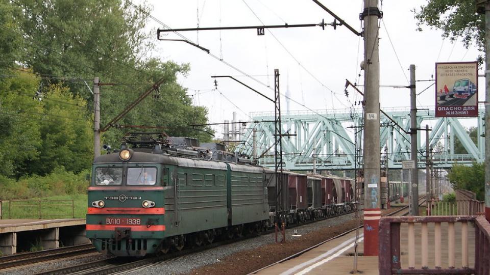 Russian train, Sergey Rodovnichenko @ Flickr