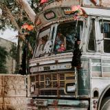 Tata Motors bus in India, foto door Annie Spratt via Unsplash