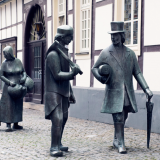 "Tuotten Travelling Traders" - standbeelden in Mettingen (Du)