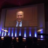 Larry Summers in een conference call