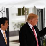 President Trump met de Japanse premier Abe