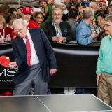 Buffett en Gates aan het pingpongen